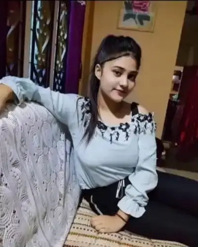Escorts Service In Aliabad
